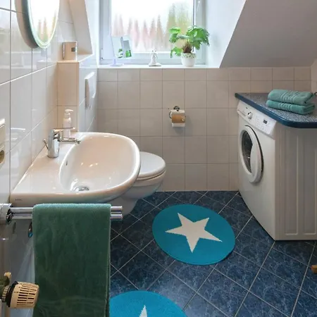 Semesterbostad Ferienhaus Kipp *